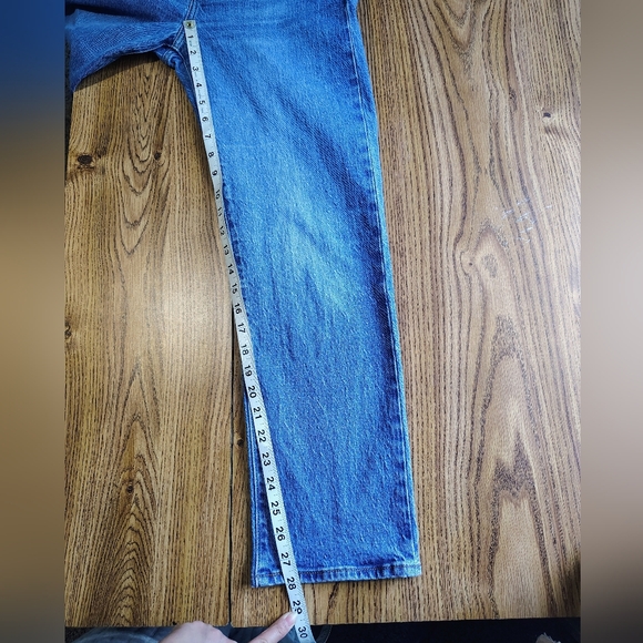 Levi's Premium Wedgie Straight Women's Jeans Buttons Fly Medium Wash 28. - Picture 11 of 16